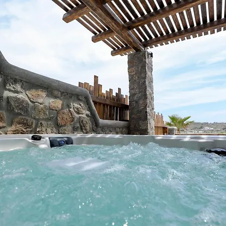 The George Lux With Jacuzzi Apartment *