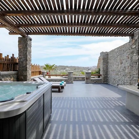 The George Lux With Jacuzzi