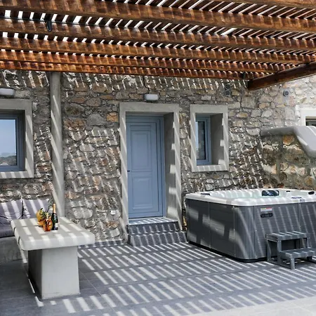 The George Lux With Jacuzzi Apartment