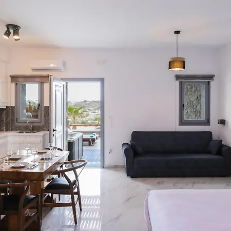 The George Lux With Jacuzzi Apartment *