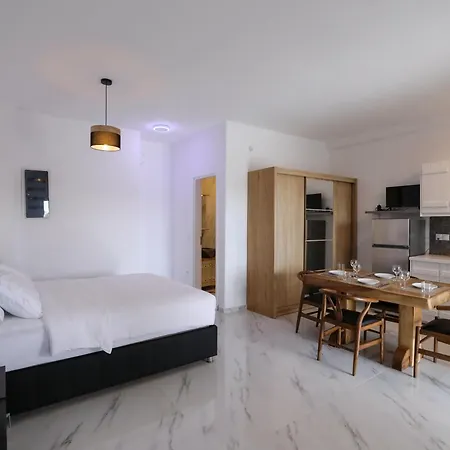 The George Lux With Jacuzzi Mykonos Town